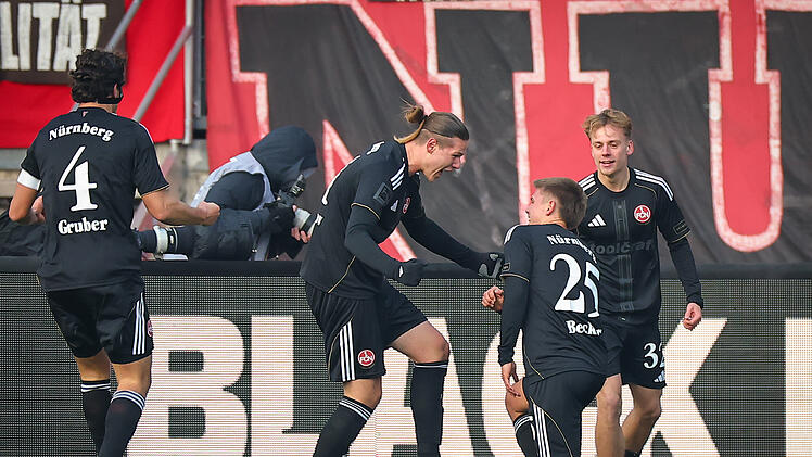 1. FC Nürnberg - Arminia Bielefeld