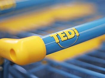 Decke in bayerischer Tedi-Filiale eingestürzt - es waren rund 15 Kunden im Laden Decke in bayerischer Tedi-Filiale eingestürzt - es waren rund 15 Kunden im Laden