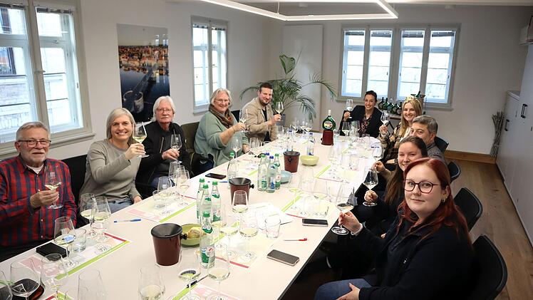 Kitzingen: Stadt kürt ihren Gästeführerwein 2024 - mit Blindverkostung