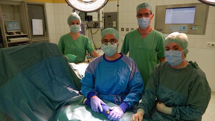 Am Kulmbacher Klinikum wurde der 14-jährige Gani Roci kostenlos operiert. Foto: Klinikum Kulmbach