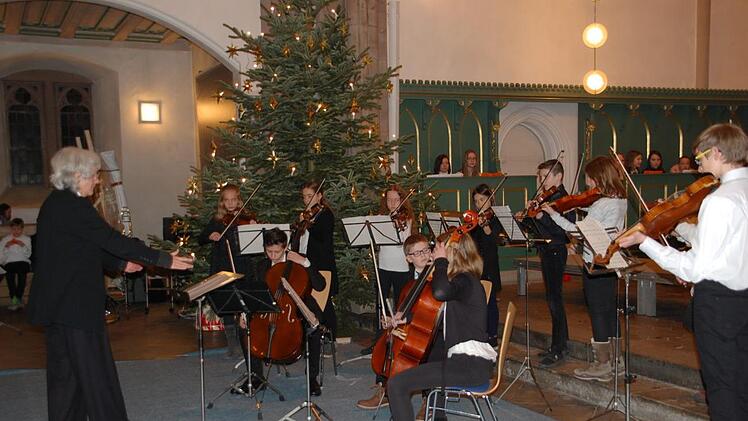 Das Vororchester unter der Leitung von Dörte Vaihinger-Görg.  Foto: Uschi Prawitz