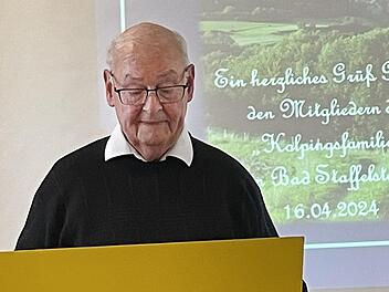 Dr. Beume bei seinem Vortrag bei der Kolpingfamilie