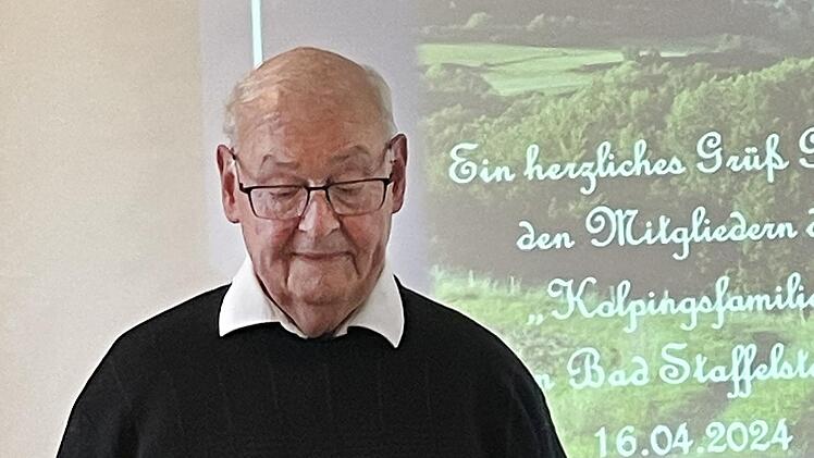 Dr. Beume bei seinem Vortrag bei der Kolpingfamilie