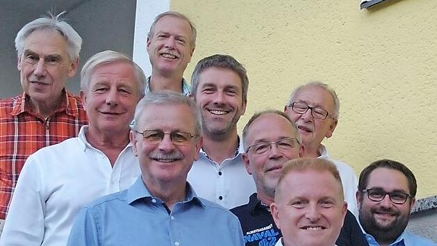 Der neue Rh&ouml;nlink-Vorstand ist gew&auml;hlt.  Foto: Stephanie Elm