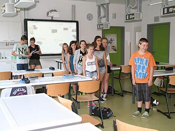 Dank der Neuntklässler sind die Sechstklässler der Steigerwaldschule Ebrach jetzt fit in Sachen Internet. Foto: privat