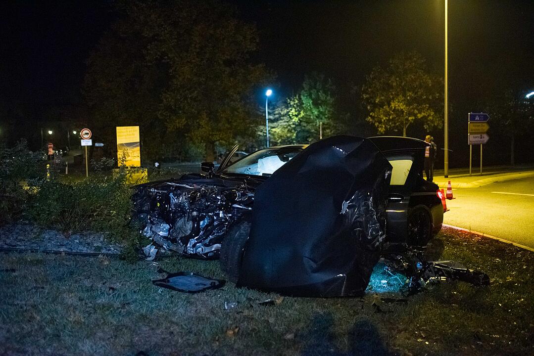 Verfolgungsjagd in Unterfranken: Vier Verletzte und drei Totalschäden