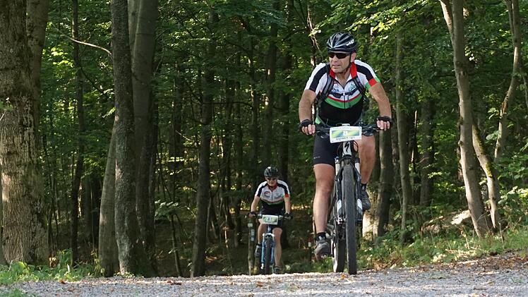 Mountainbiken in der Rhön soll über ein Leaderprojekt optimiert werden. Eine erste Bestandsanalyse liegt bereits vor. Sie wurde in der Mitgliederversammlung des Vereins Naturpark und Biosphärenreservat Bayerische Rhön vorgestellt. Foto: Marion Eckert