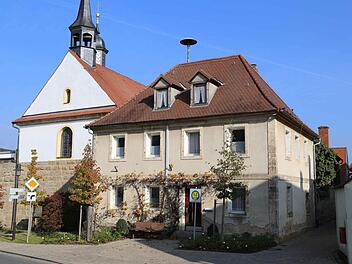 Das alte Schulhaus  in Pinzberg    Foto: Franz Galster