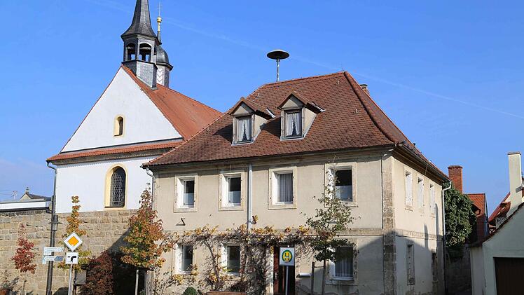 Das alte Schulhaus  in Pinzberg    Foto: Franz Galster