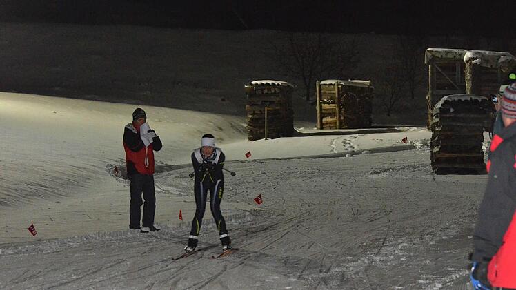 Nachtskisprint beim WSV Oberweißenbrunn. Foto: Jürgen Schmitt