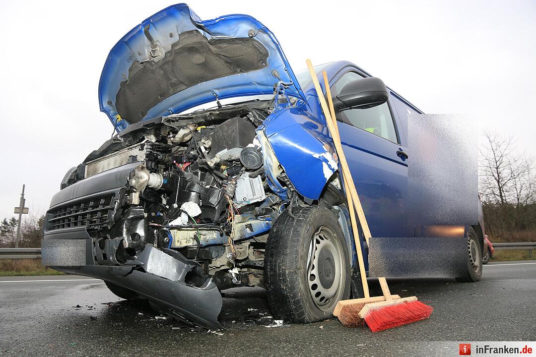 Unfall auf A3 bei Erlangen-West