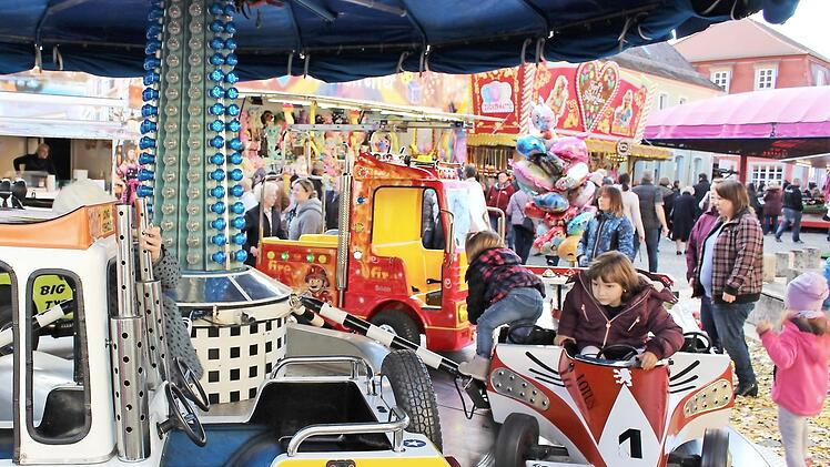 Kinderkarussells sind bei den Kleinen immer ein Hit. Foto: see