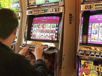 Die Stadt wünscht keine weiteren Spielhallen in der Kurstadt Bad Kissingen. Foto: Salome Kegler dpa