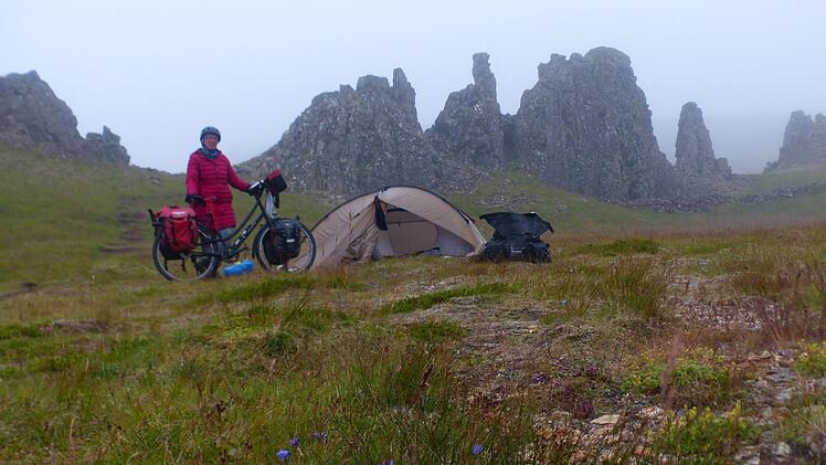 Mehr als einmal m&uuml;ssen sich die Wagners einen Zeltplatz in der Wildnis suchen.  Foto: privat