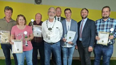 Die erfolgreichen Teilnehmer am Vereinsvergleichsschießen der Privilegierten Schützengesellschaft Presseck Foto: Klaus-Peter Wulf