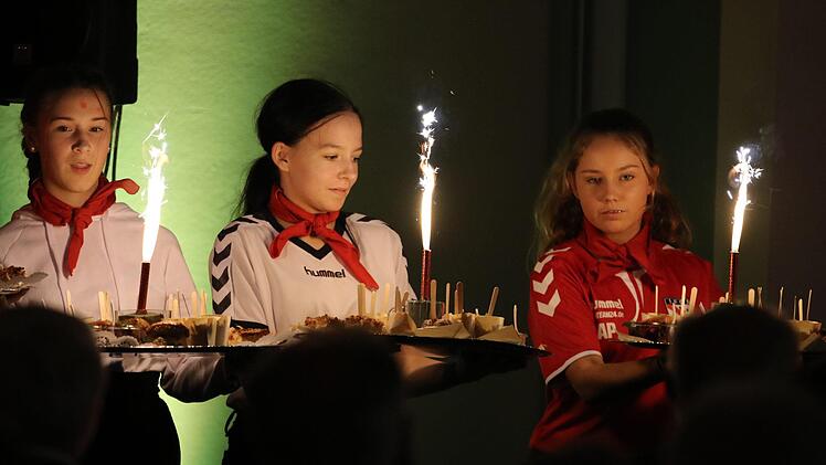 Gute Laune herrschte beim Festkommers zum 100. Geburtstag des FC Bad Brückenau. Foto: Sebastian Schmitt