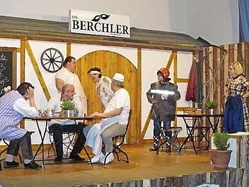 2015 wurden die "Rebellischen Weiber" aufgeführt. Das Bild zeigt (von links) Thomas Steinlein, Willi Rucker, Markus Ittner, Martina Rucker, Willi Pöhlmann, Maria Steinlein und Stefka Kodisch.  Foto: Klaus-Peter Wulf