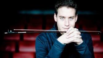 Ein Wiederhören mit dem Geiger Kristof Barati gibt es am Montag im Coburger Kongresshaus. Das Konzert beginnt um 19.30 Uhr.Foto: Marco Borggreve