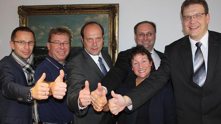 Die Bad Kissinger CSU-Spitze strotzt nur so vor Optimismus (von links): Michael Rüth, Wolfgang Lutz, Michael Heppes, Gudrun Heil-Franke, Carsten Ahlers und Steffen Hörtler.  Foto: Edgar Bartl