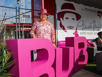 Daniela Reinfelder präsentierte sich in der Starkenfeldstraße als OB-Kandidatin der BuB. Foto: Matthias Hoch