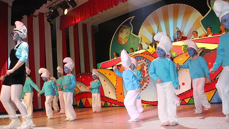 Die Schlümpfe der Ballettschule Engelmann  Foto: Friedwald Schedel