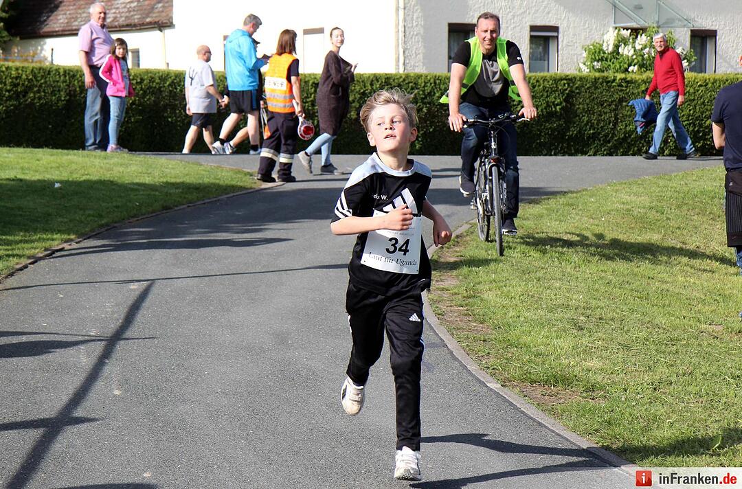 Benefizlauf "Lauf für Uganda" in Hannberg
