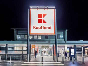 Die Supermarkt-Kette Kaufland hat auf ihrer Facebook-Seite ein Bild zu m Mais seiner Eigenmarke veröffentlicht - und dabei den Schlagerstar Michael Wendler und seine Laura ordentlich durch den Kakao gezogen. Foto: Kaufland