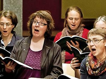 Der Coburger Bachchor probt für der Erstaufführung der Johannespassion von Gottfried August Homilius. Fotos: Jochen Berger