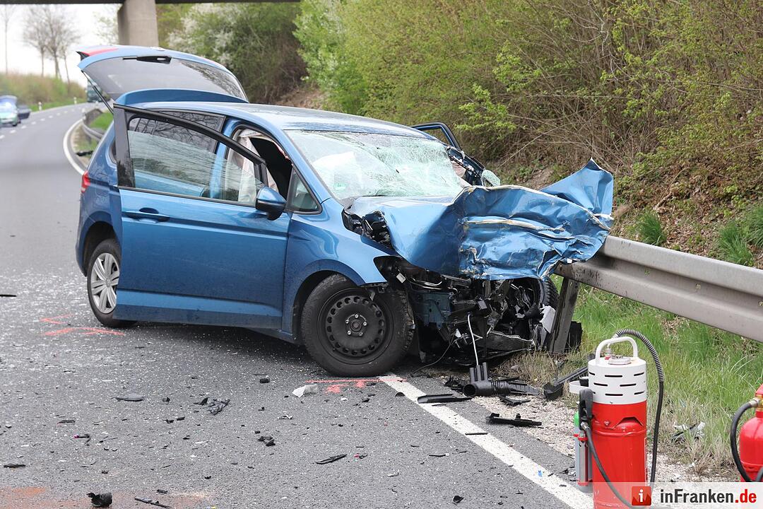 Tödlicher Unfall auf der B303 bei Ebersdorf