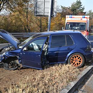 Unfall in Bamberg: Zwei Verletzte am Berliner Ring