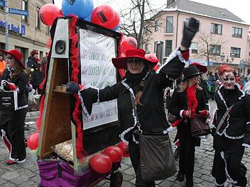 Die Powerfrauen aus dem Aischgrund beim Faschingszug in Höchstadt. alle Fotos: Andreas Dorsch