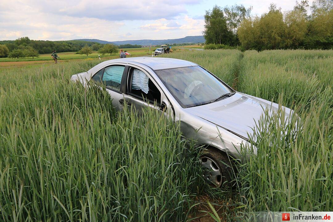 Zwei Autos kollidieren bei Eggolsheim