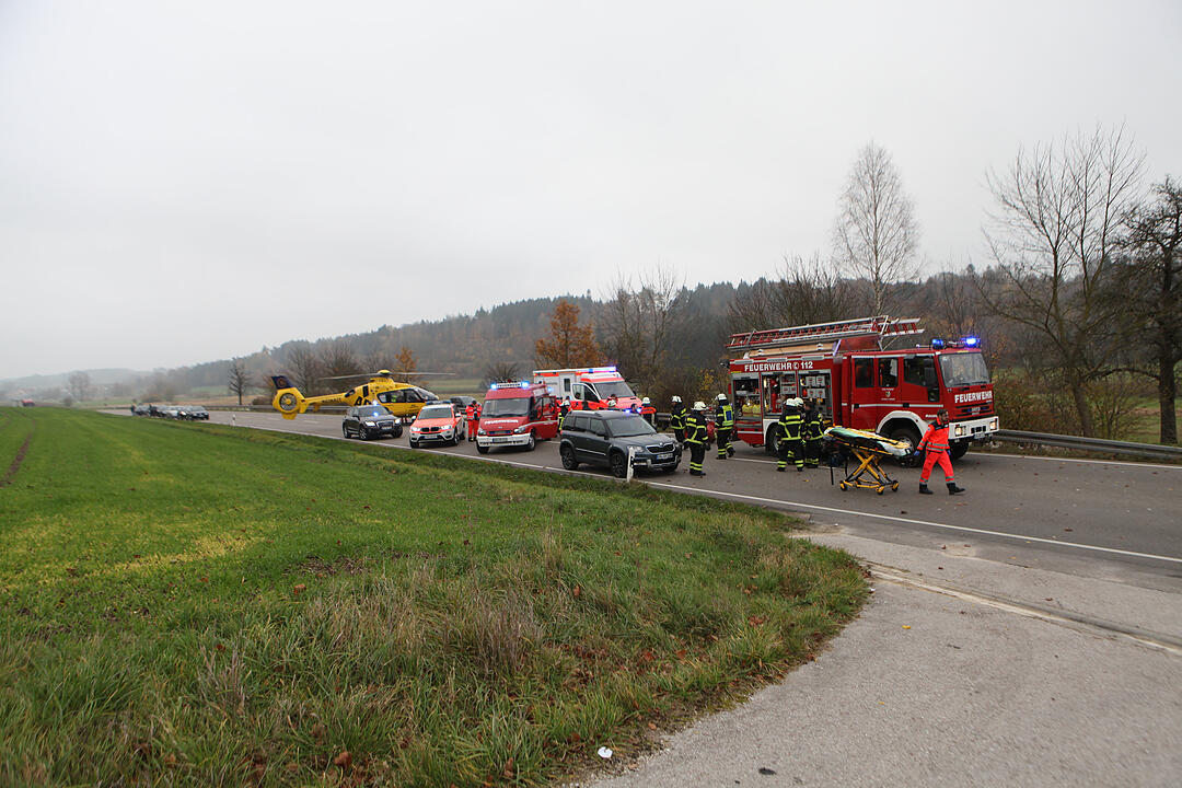 Ansbach: Frontalcrash - zwei Schwerverletzte