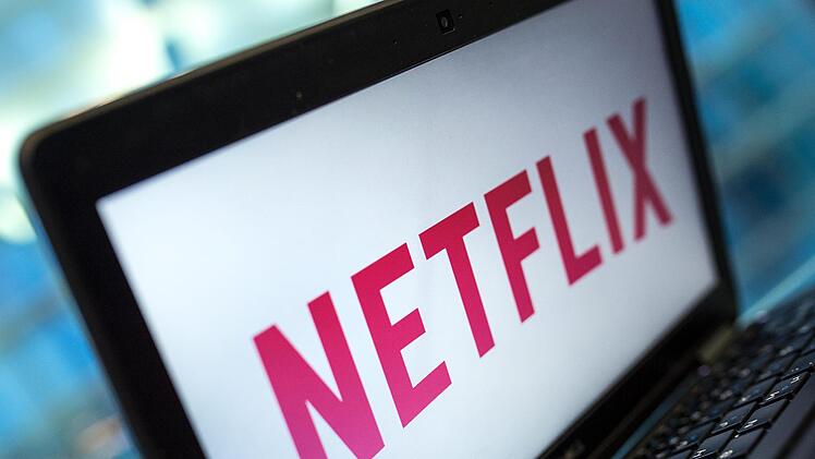 Online-Videodienste, die gegen Gebühren Filme und Shows im Netz anbieten, verändern den Unterhaltungsmarkt.  Alexander Heinl, dpa