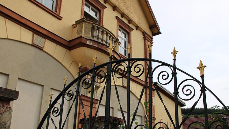Die Fassade des ehemaligen Hotels steht unter Denkmalschutz. Foto: Ulrike Müller
