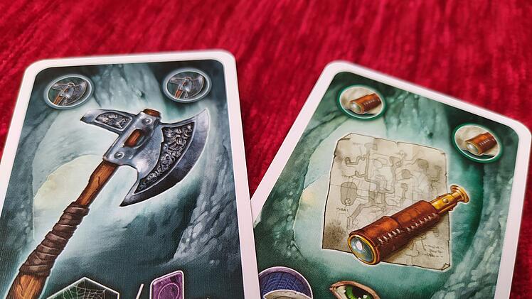 Spiele-Test Saboteur-The Dark Cave: kartenbasiertes Tunnel-Legespiel mit Fantasy-Setting