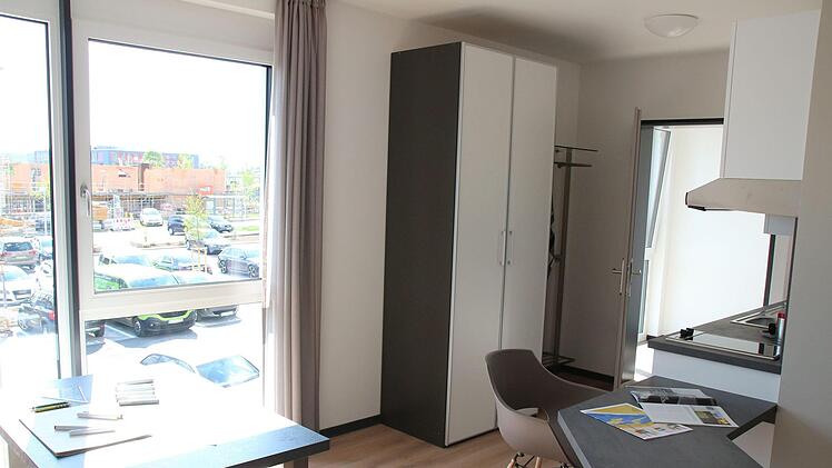 Die Apartments sind bereits möbliert.Foto: Ulrike Nauer