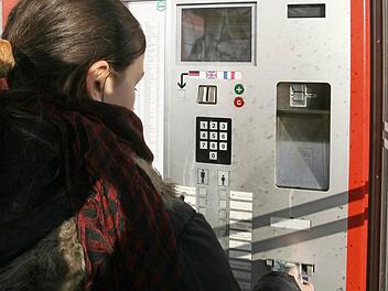 Bahnkarten kann man in Kulmbach lösen, aber nicht die Tickets des Verkehrsverbunds Großraum Nürnberg. Foto: Archiv/Barbara Herbst