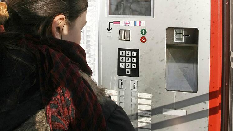 Bahnkarten kann man in Kulmbach lösen, aber nicht die Tickets des Verkehrsverbunds Großraum Nürnberg. Foto: Archiv/Barbara Herbst