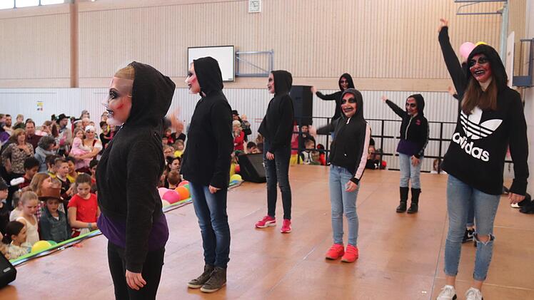 Impressionen vom Kinderfasching     Foto: Johanna Blum