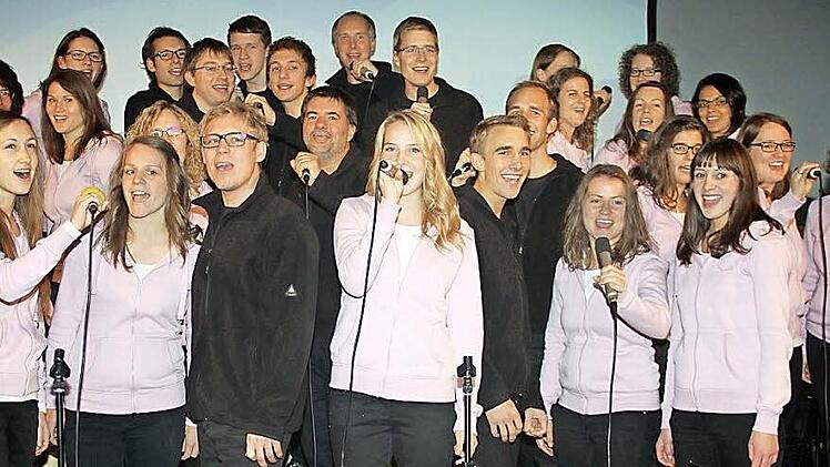 Die Sänger des evangelischen Freundeskreises sind immer mit Begeisterung bei der Sache. Foto: privat
