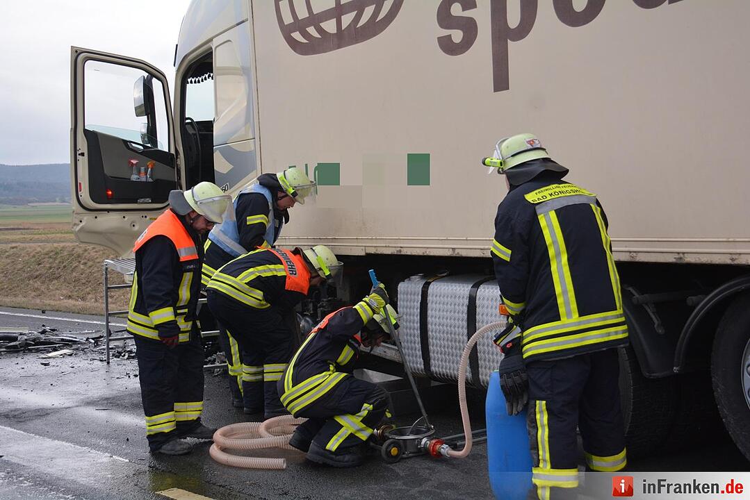 Tödlicher Unfall - 38-Jähriger kollidiert mit Lkw