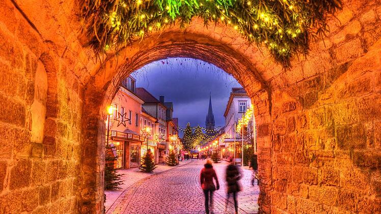 Das Untere Tor in Lichtenfels ist die Eingangst&uuml;r f&uuml;r den Lichtenfelser Weihnachtsmarkt und den M&auml;rchenwald. Foto: Harald Koch/Archiv