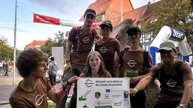 Die erfolgreiche Gruppe aus Adelsdorf (vorne von li): Michael, Angie, Daniel, (hinten v. li): Bastian, Donna, Peter