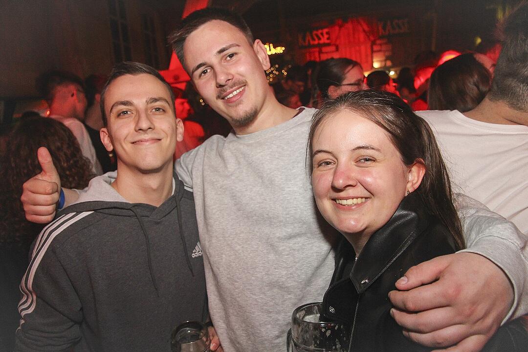 Mit der Partyband "Popnach8"!