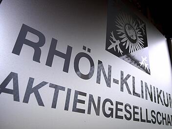 Die Rhön-Klinikum AG gehört jetzt größtenteils Fresenius-Helios. Im Landkreis Bad Kissingen sind zwei Kliniken betroffen. Foto: Archiv/dpa