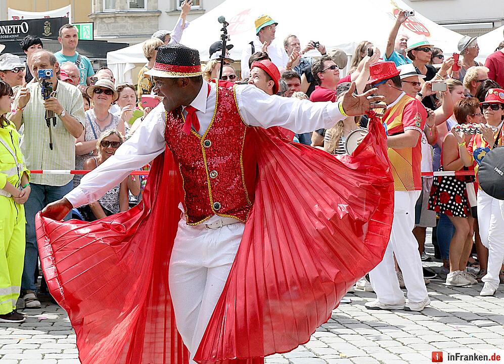 C_0710_Sambaumzug_15