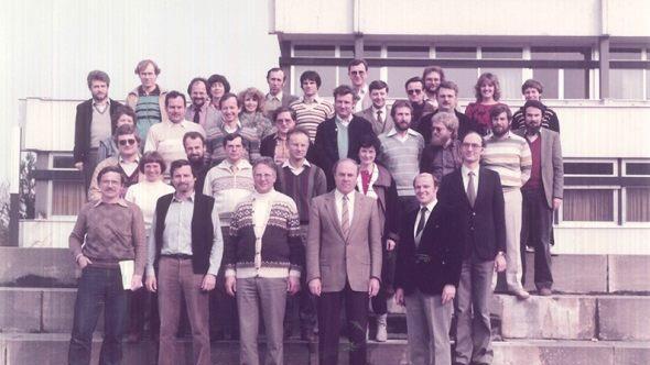 Das auf rund drei Dutzend Kräfte angewachsene Lehrerkollegium 1979. Foto: Archiv