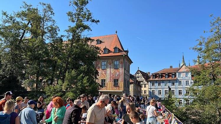 Bamberg: Flohmarkt-Saison auf der Unteren Brücke geht zu Ende - letzter Termin schon in wenigen Wochen