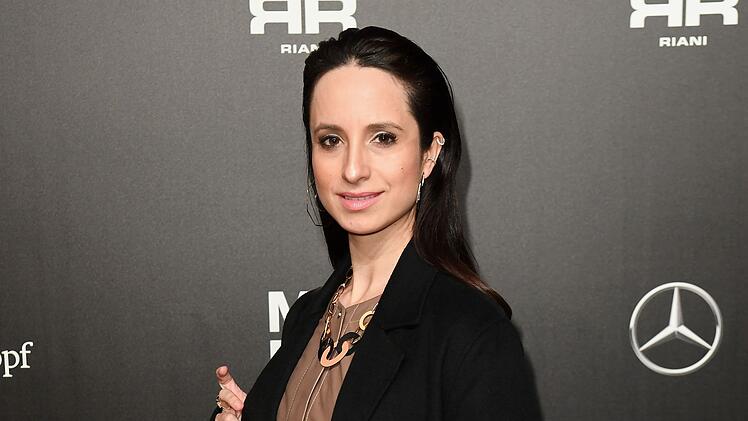 Stephanie Stumph hat ihre Babypause beendet: Die Schauspielerin steht wieder für "Der Alte" vor der Kamera.